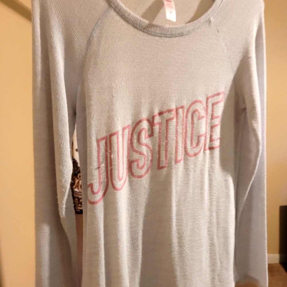 Long sleeve t-shirt